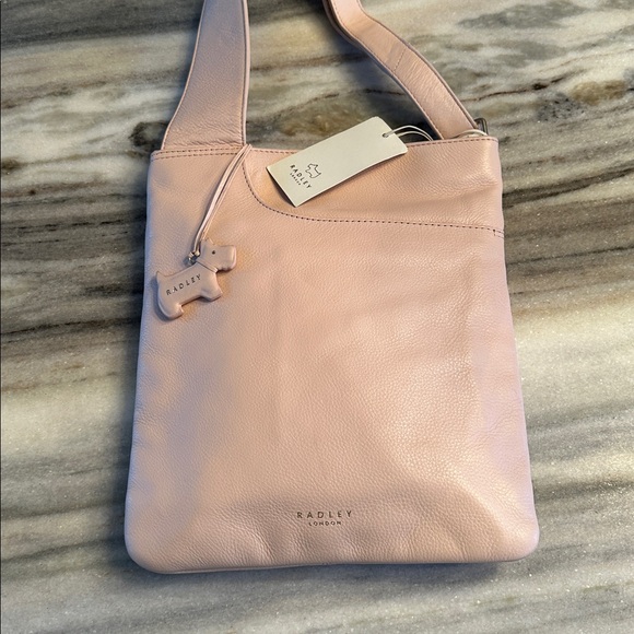RADLEY LONDON Handbags - RADLEY LONDON POCKET BAG -NWT